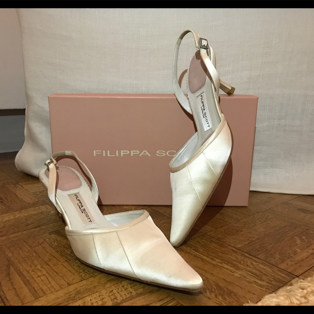 Flippa Scott Wedding Shoe - ivory silk kitten heel